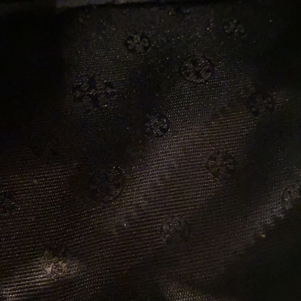 Tory Burch Black Patent Leather Makeup Case - Picture 9 of 9